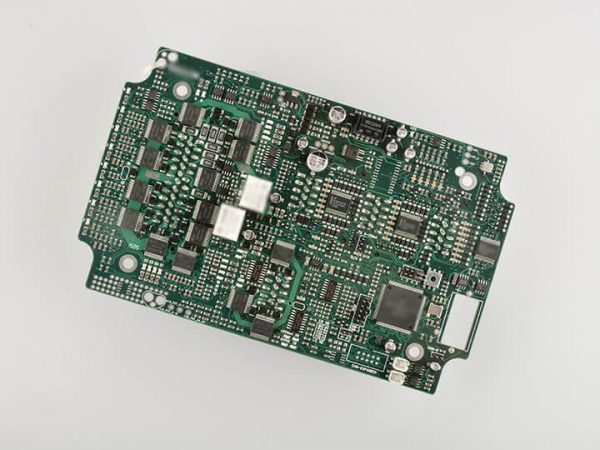 你的PCB板在人工插件嗎異形插件機(jī)改變一切