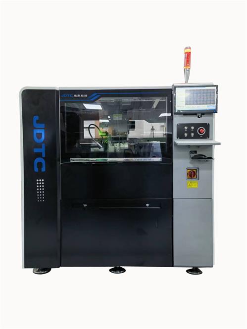 炬鼎貼插標(biāo)準(zhǔn)插件機：工業(yè)自動化中的得力助手