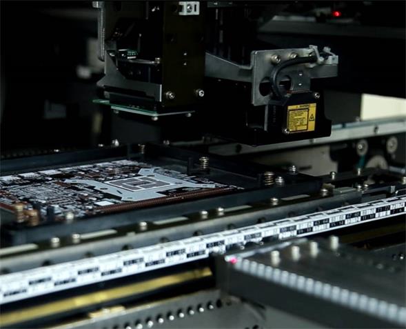 電子零配件插件機智能制造的新興設備