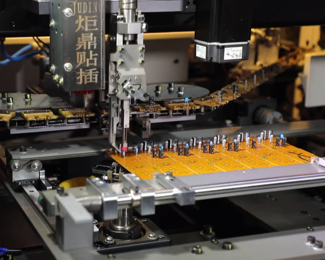 玩具主板自動插件機重塑玩具制造業的智能化未來