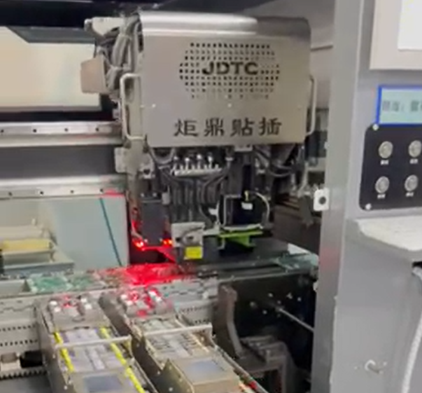 如何甄選優(yōu)質(zhì)插件機(jī)供應(yīng)商？這5大關(guān)鍵點助您避坑，實現(xiàn)高效生產(chǎn)?