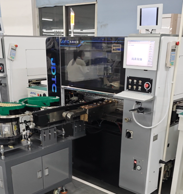 智能化插件機在工業4.0中的應用實踐與發展趨勢?